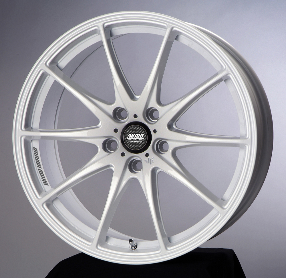 쿠즈 G25 5203 화이트(저압주조 초경량 5.8kg)